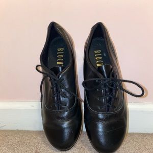 Tap shoes